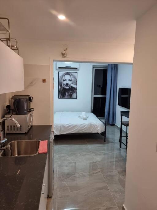 Apartamento דירת זוּגַג מפנקת עם מרפסת משגעת ונוף למפרץ. Eilat Exterior foto