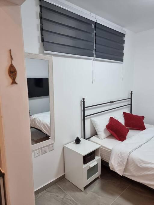 Apartamento דירת זוּגַג מפנקת עם מרפסת משגעת ונוף למפרץ. Eilat Exterior foto