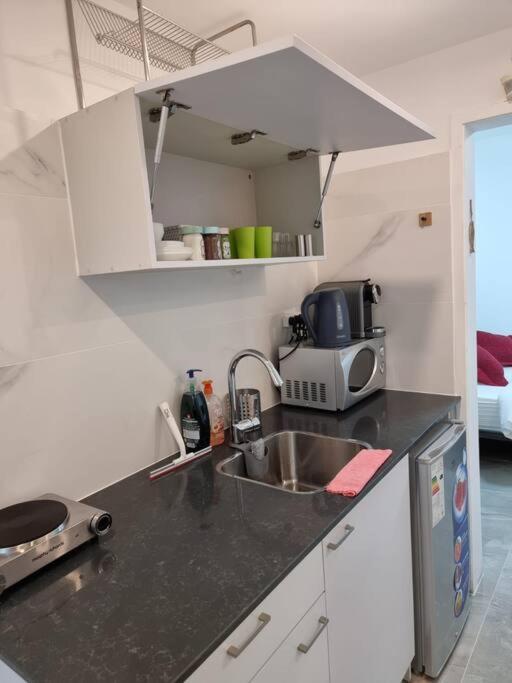 Apartamento דירת זוּגַג מפנקת עם מרפסת משגעת ונוף למפרץ. Eilat Exterior foto